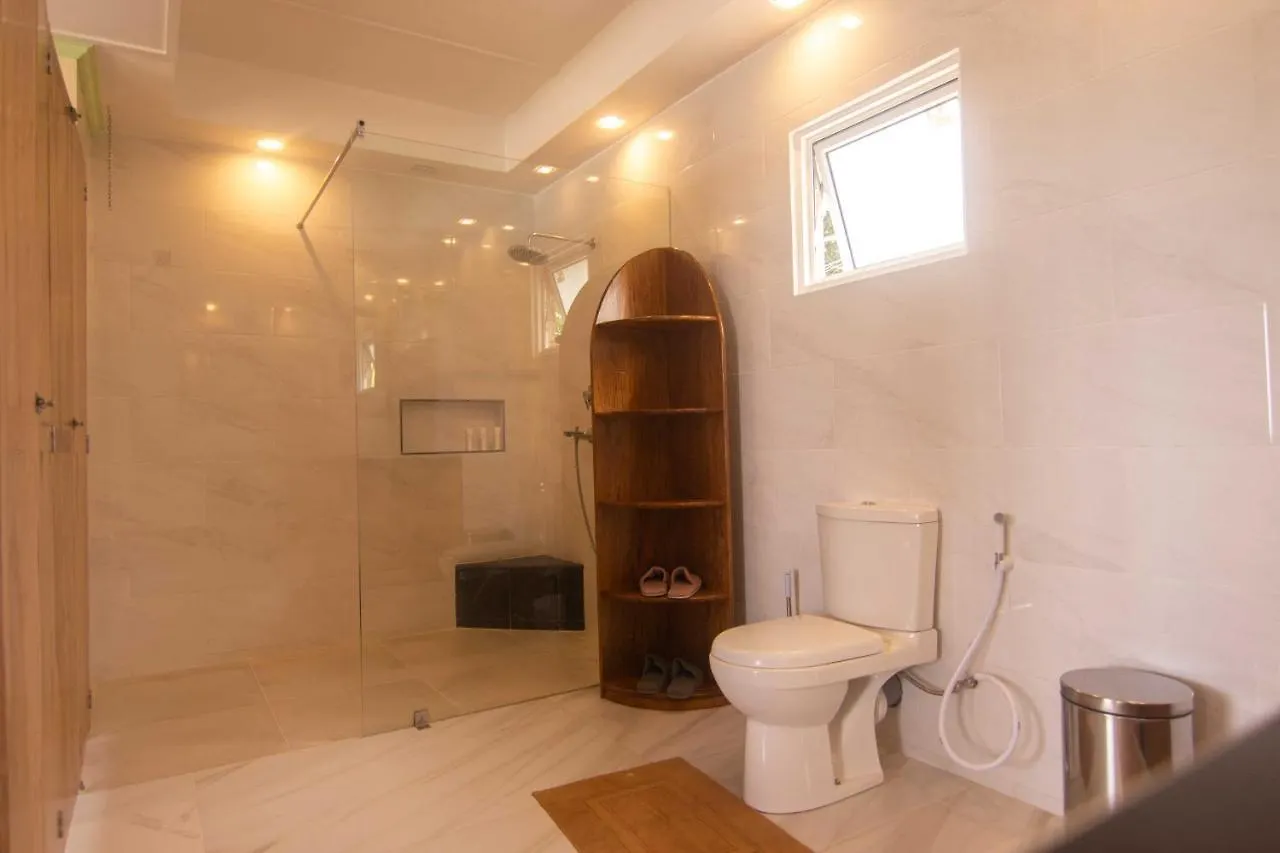 Azamat Self-Catering Apartment Pointe La Rue