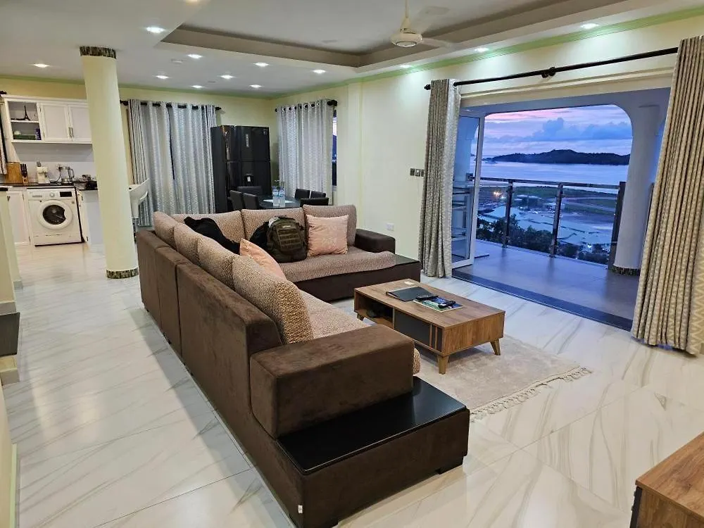 Azamat Self-Catering Apartment Pointe La Rue
