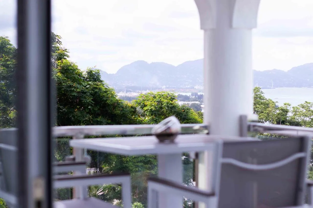 Azamat Self-Catering Apartment Pointe La Rue