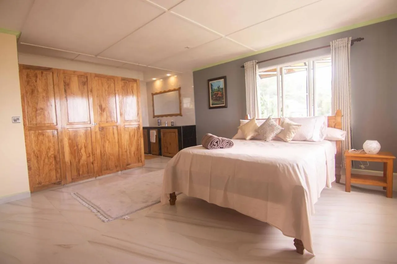 Azamat Self-Catering Apartment Pointe La Rue